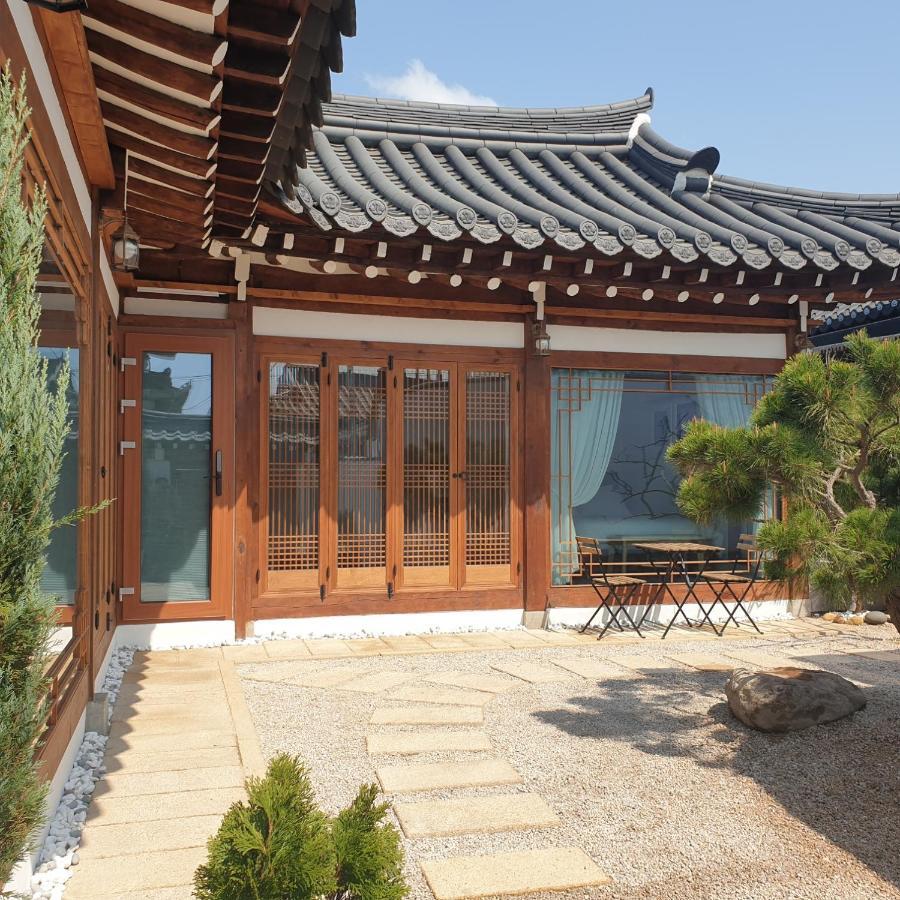 Отель El House Кёнджу Экстерьер фото